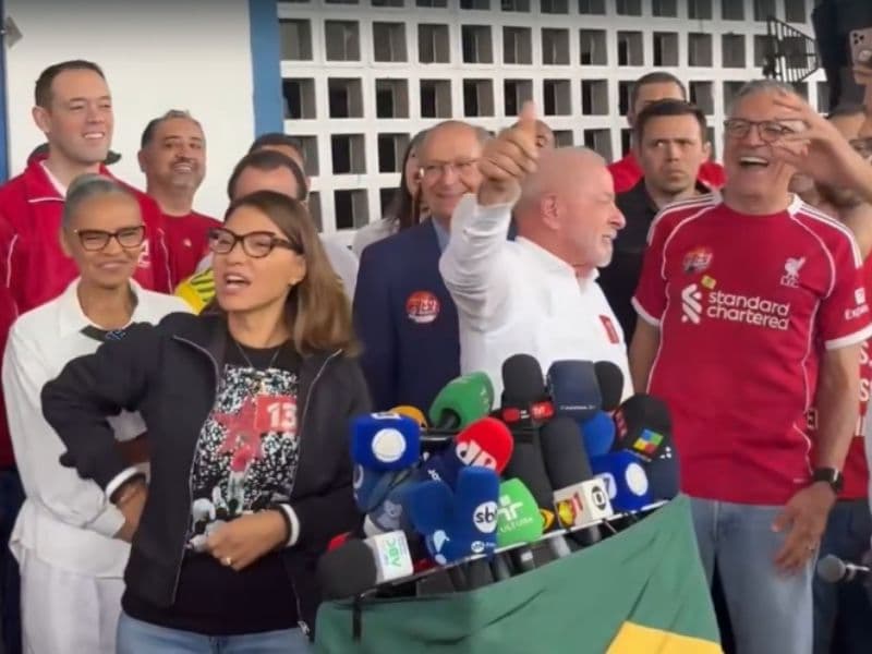 Lula reage a pergunta de jornalista sobre empate técnico com Flávio: “pesquisa de ontem”