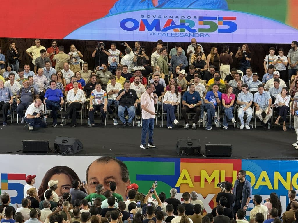 Omar Aziz apresenta propostas para saúde e combate às queimadas