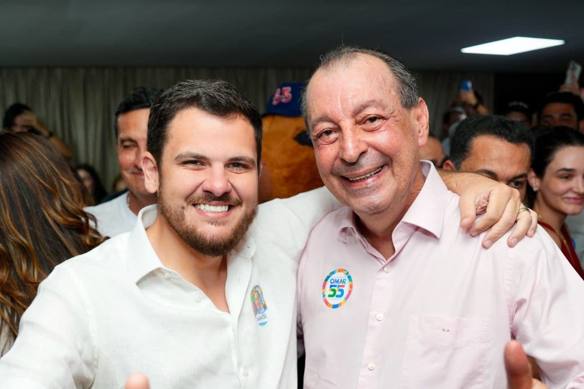 Aliança entre Renato Junior e Omar Aziz pode redesenhar política em Manaus