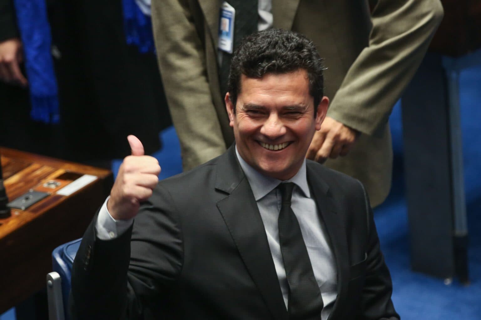 Moro é eleito governador do Paraná no 1º turno