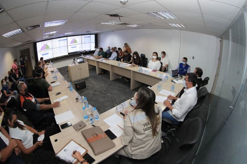 Amazonas registra aumento de mais de 1000% em casos de Covid-19