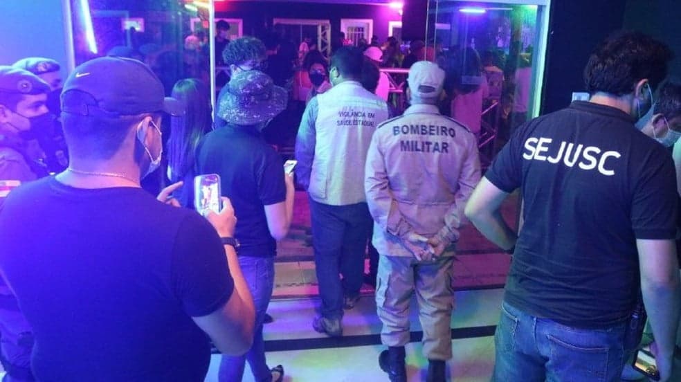 Fiscalização encerra duas festas clandestinas com mais de 400 pessoas no final de semana