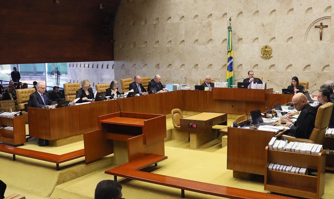 Maioria do STF derruba despacho do MEC sobre passaporte vacinal nas universidades