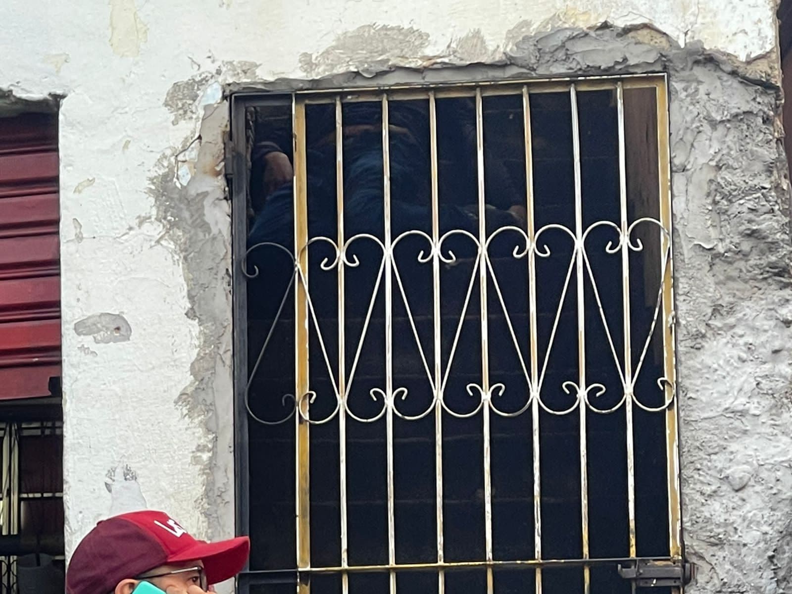 Homem é executado a tiros ao sair de casa para trabalhar