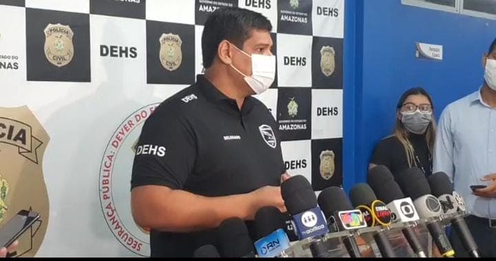 Preso o suspeito de matar o tio com dez facadas em Manaus