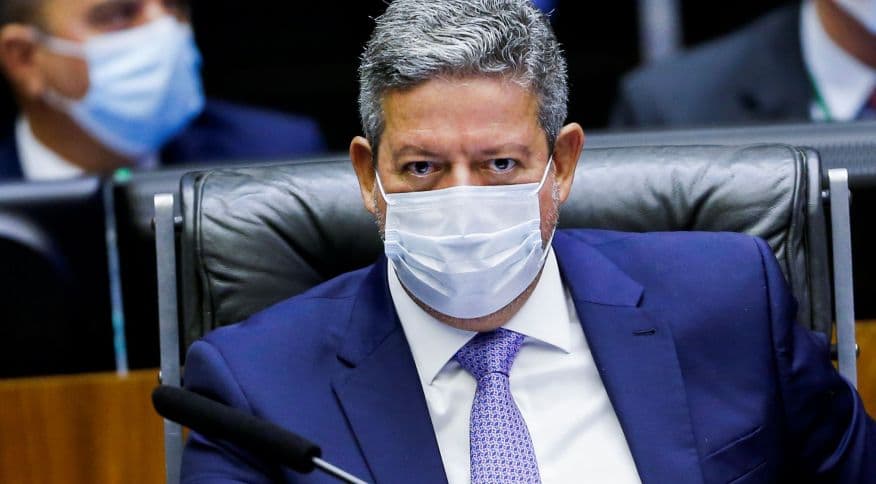 Lira afirma que fará campanha por reeleição de Bolsonaro por “coerência partidária”