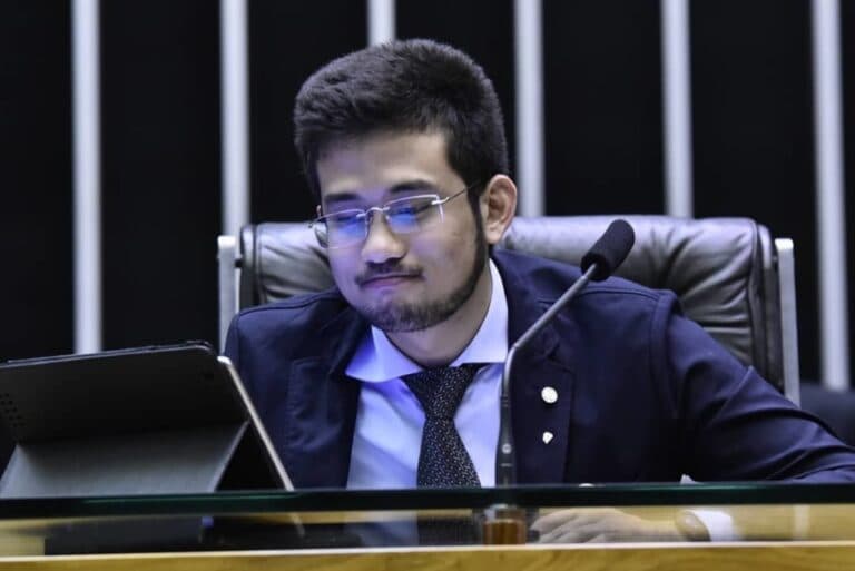 Kim Kataguiri propõe acabar com diploma obrigatório para jornalistas