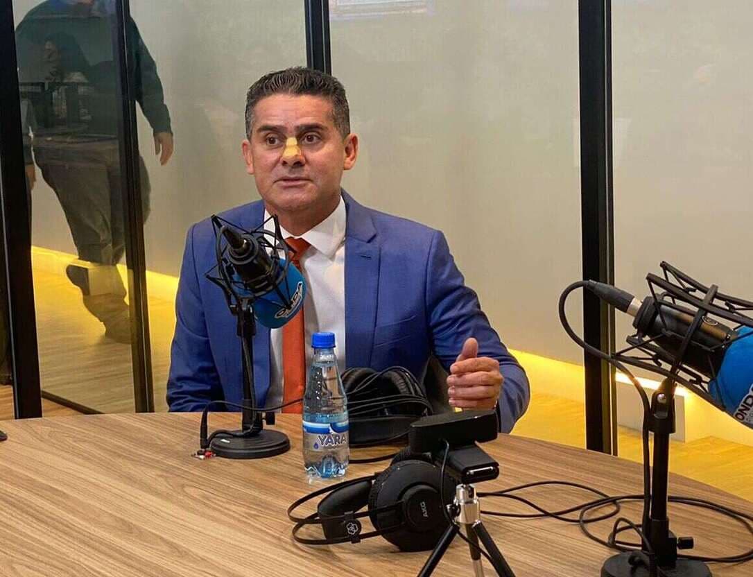 Pesquisa mostra David Almeida favorito para a Prefeitura em 2024
