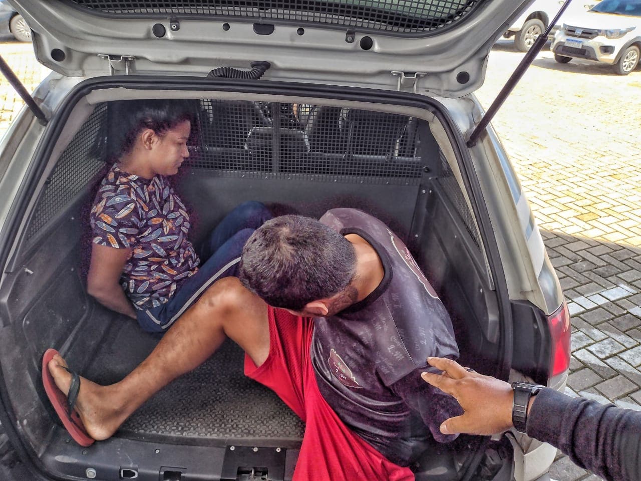 URGENTE: padrasto e mãe são presos suspeitos de matar criança autista