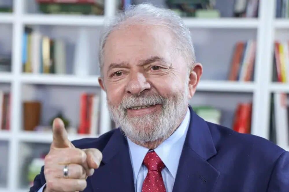 Pesquisa Ipespe indica 44% de intenções de voto a Lula; Bolsonaro tem 31%