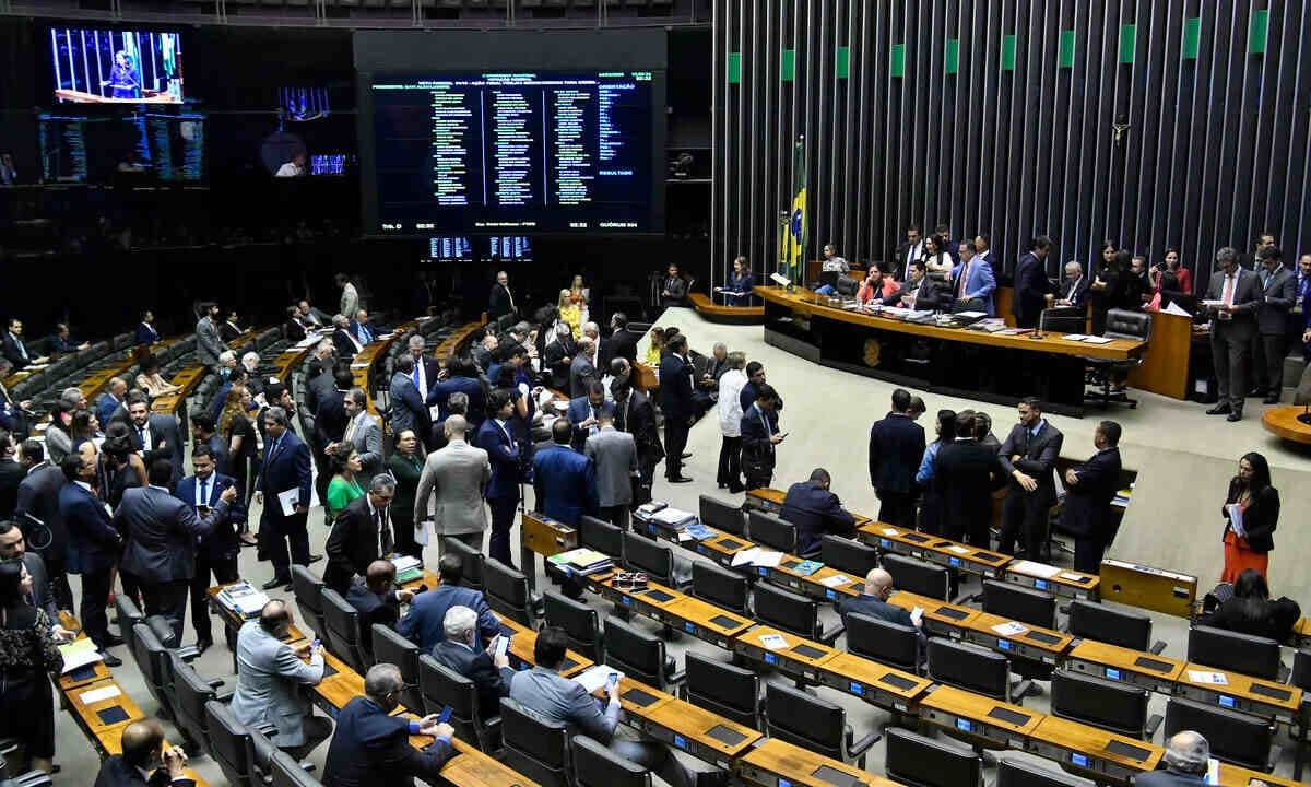 Senado aprova aumento de gastos de publicidade pelos governos em ano eleitoral