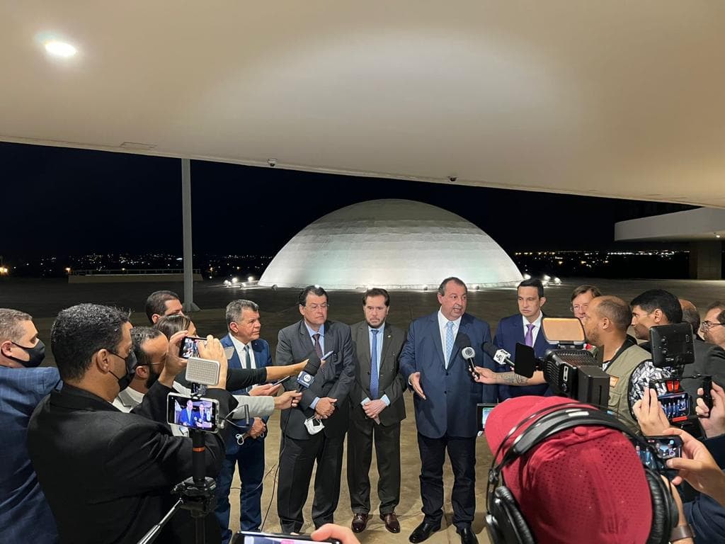 Parlamentares do Amazonas mostram otimismo após reunião com Alexandre de Moraes em defesa a ZFM