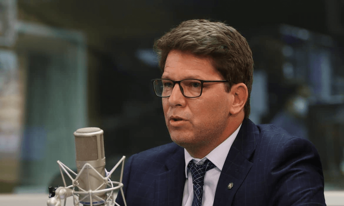 Mario Frias chama Lei da Ficha Limpa de “imbecilidade de esquerda”