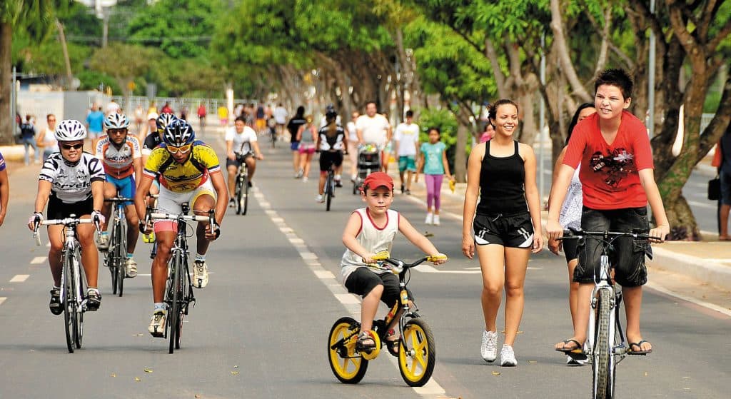 Manaus suspende atividades ao ar livre até domingo por causa da fumaça