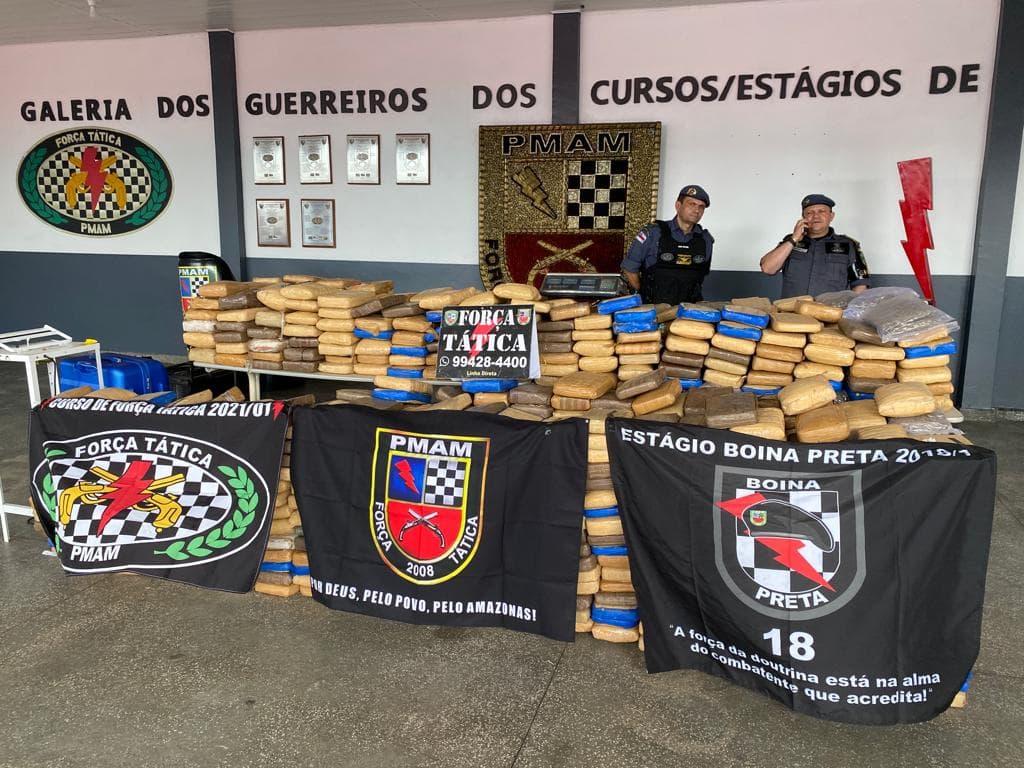 PM apreende mais de uma tonelada de maconha na zona Norte