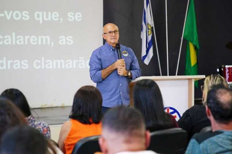 TRE-AM aprova candidatura de coronel Menezes ao Senado