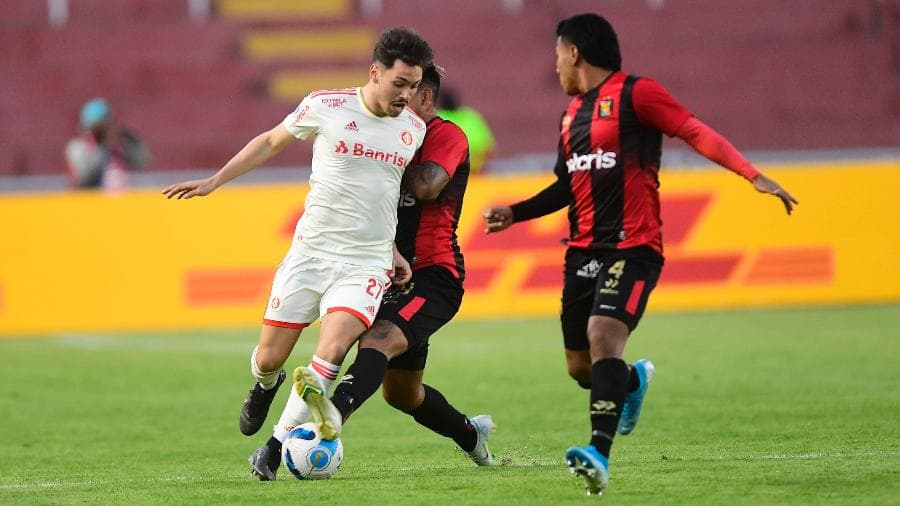 Com um a menos, Inter empata em 0 a 0 com o Melgar