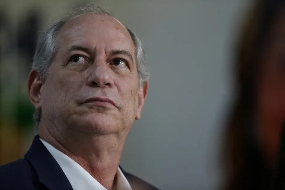 Intelectuais e líderes da América Latina pedem que Ciro desista e apoie Lula