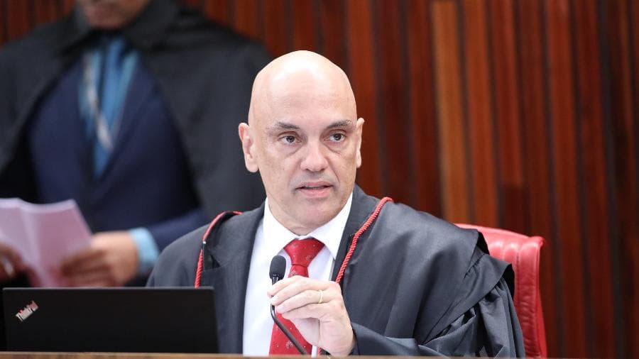 Moraes avalia proposta de fechar clubes de tiros nas eleições