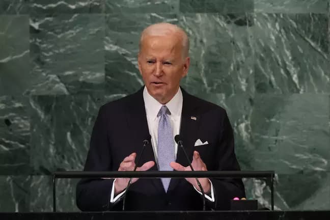 Ameaças nucleares “irresponsáveis” e violação da carta da ONU, diz Biden