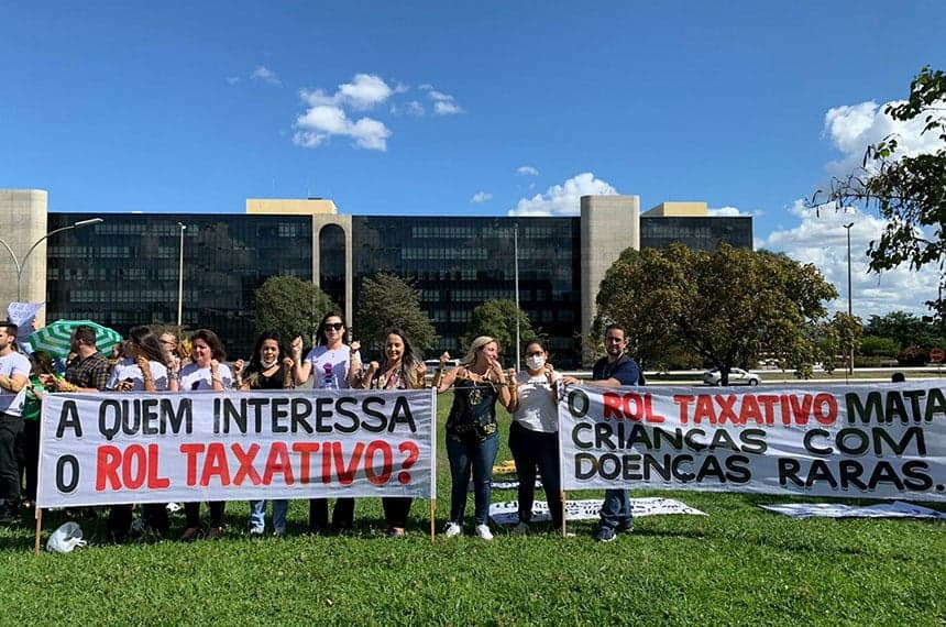 Planos de saúde terão que cobrir tratamentos fora do rol da ANS
