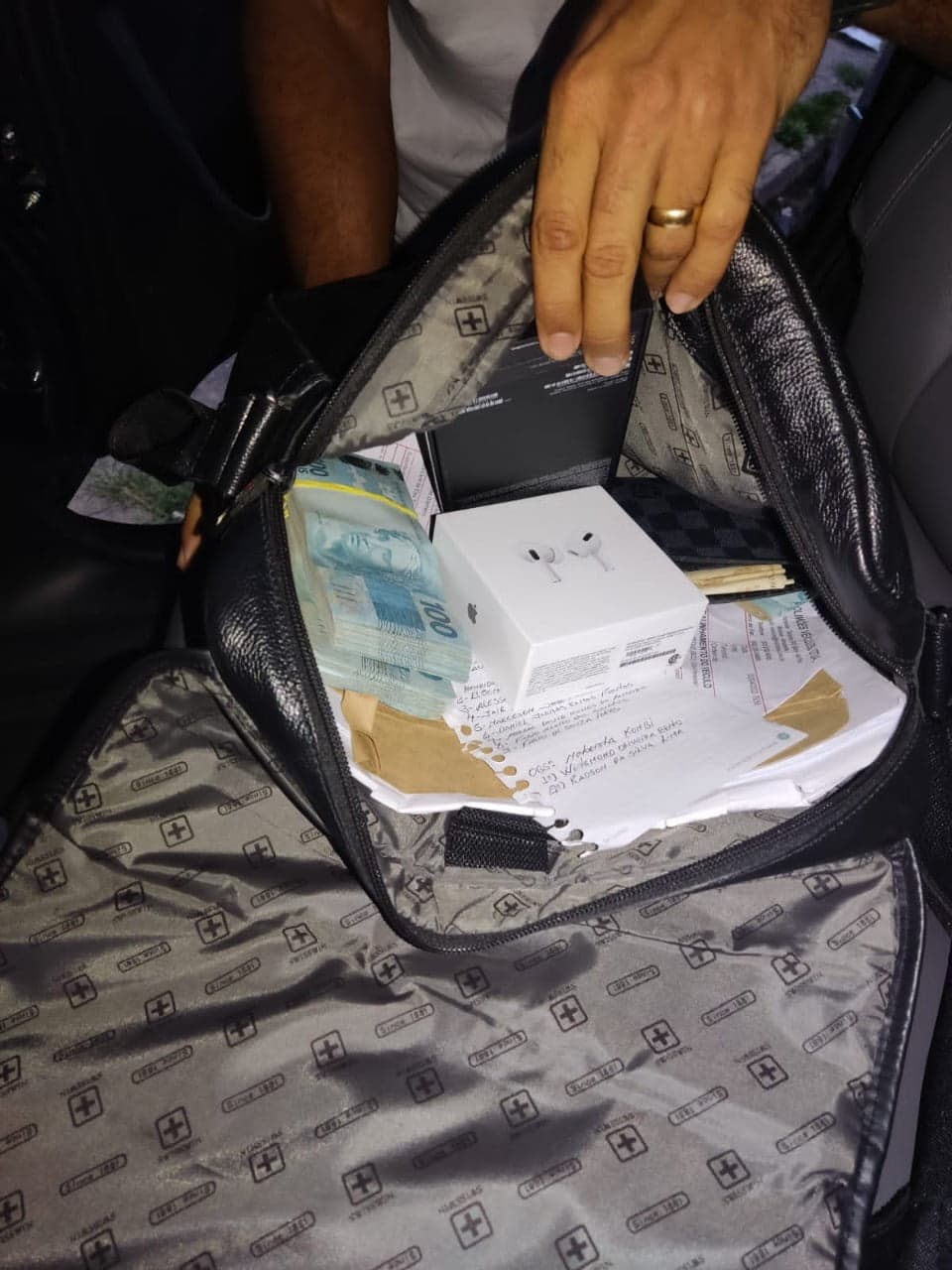 PF apreende R$ 34 mil em dinheiro com irmão de candidato a Deputado Federal