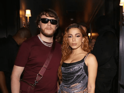 Postagens de Anitta aumentam boatos sobre fim de namoro