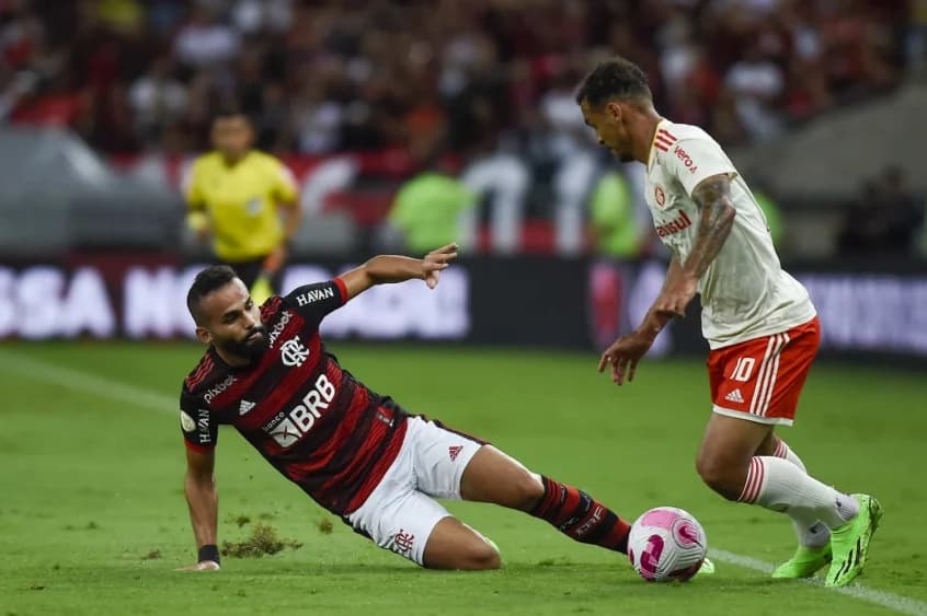 Flamengo e Internacional empatam no Maracanã