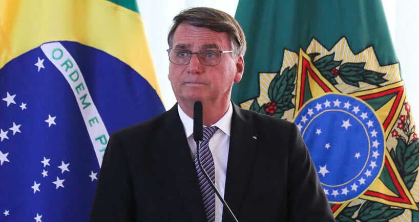 Bolsonaro critica Moraes por medida contra investigação de institutos de pesquisa