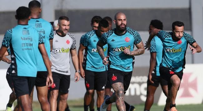 Vasco se prepara para semana decisiva dentro e fora de campo