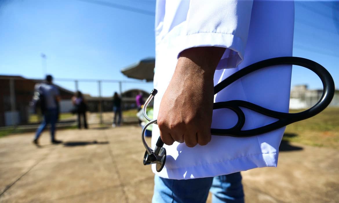 Audiência pública no STF debate criação de cursos de medicina