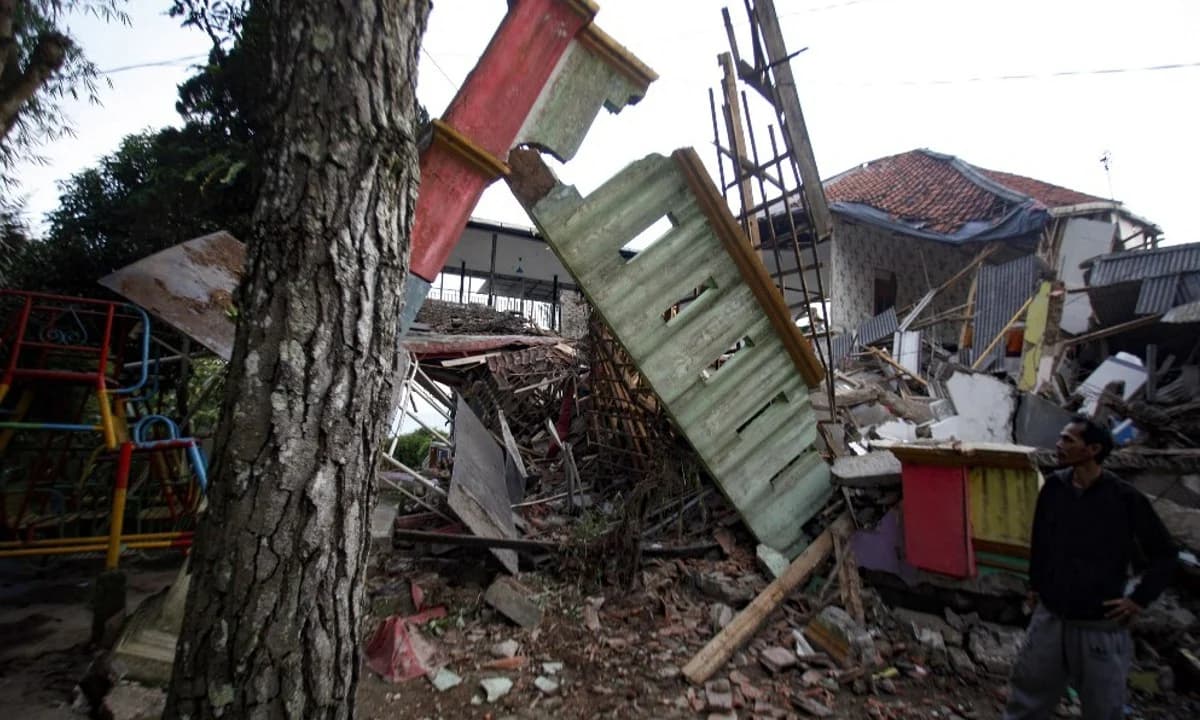 Indonésia: terremoto de 5,6 graus em Java mata 162