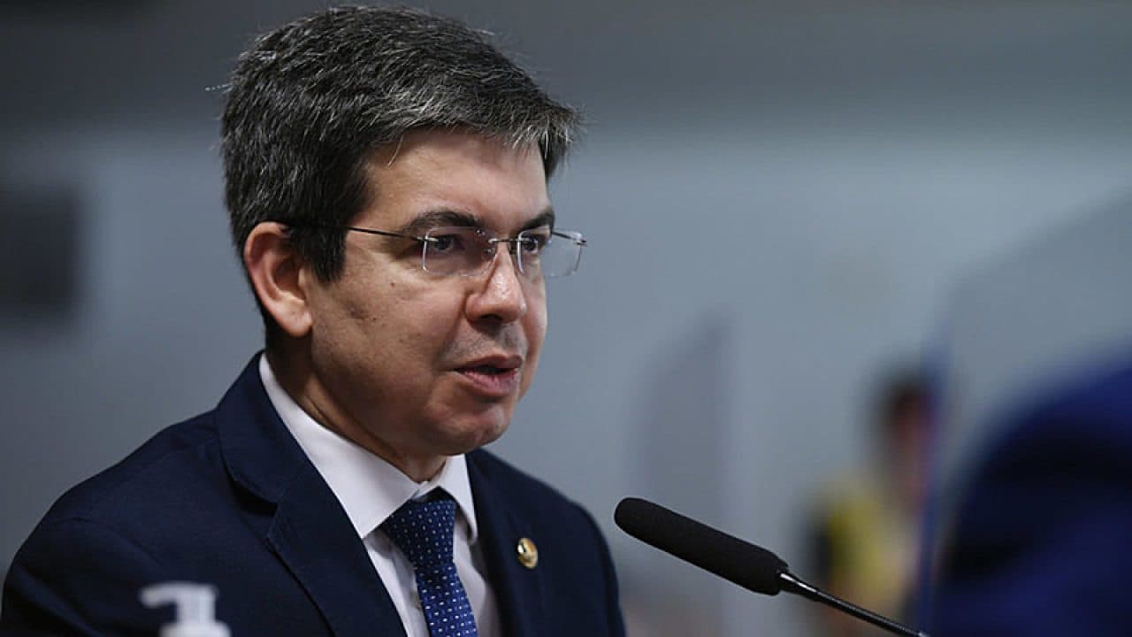 Randolfe afirma que PL das Emendas será votado na próxima terça (12) no Senado