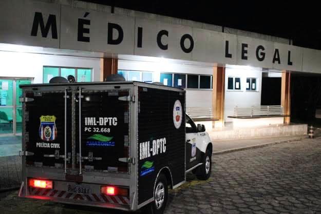 Homem é assassinado a tiros dentro de casa na Compensa