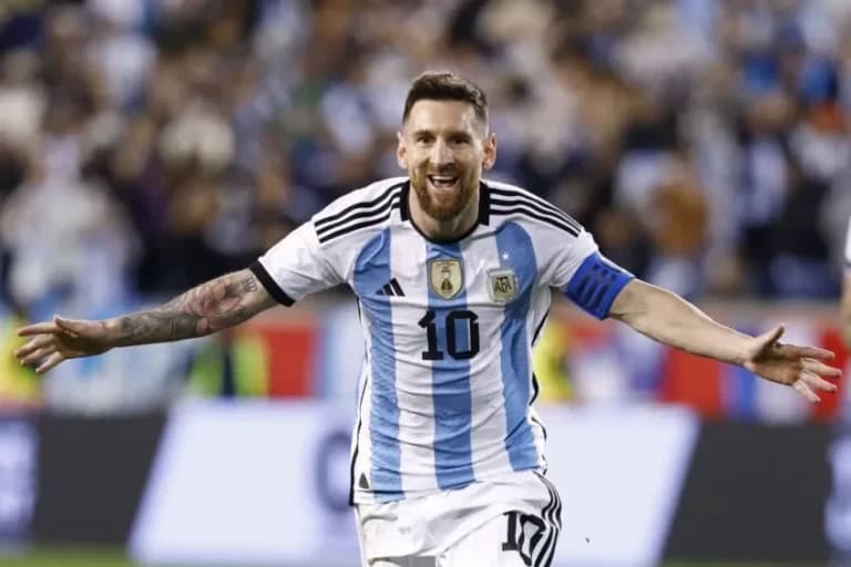 Messi anuncia aposentadoria da seleção argentina: “Dói na alma”