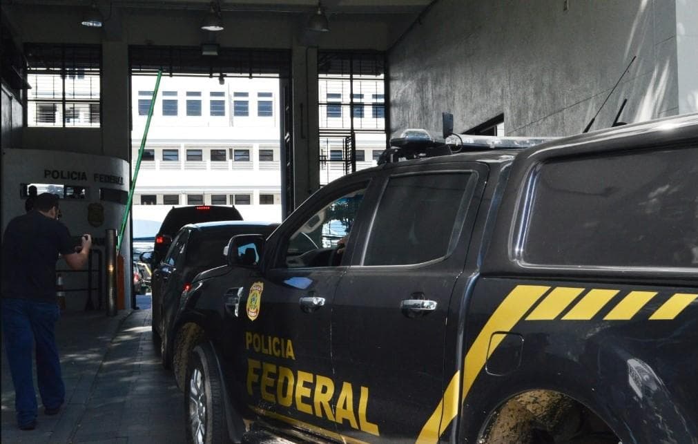 PF faz operação em 8 estados contra apoiadores de manifestações