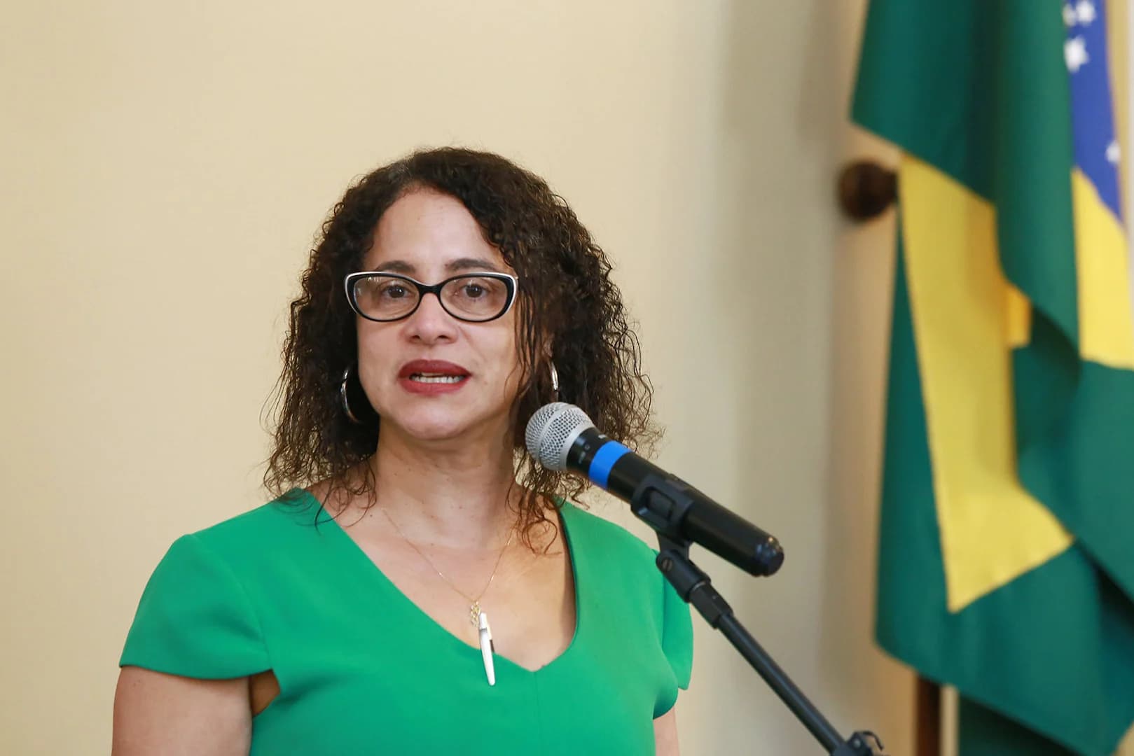 Luciana Santos toma posse como ministra da Ciência e Tecnologia