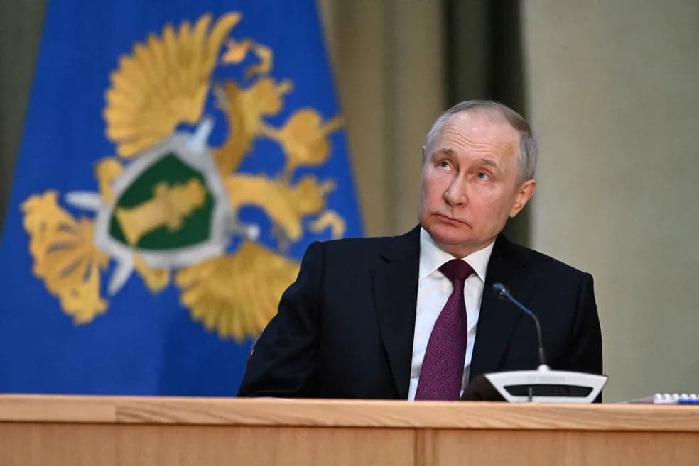 Rússia ameaça responder se Reino Unido enviar munição de urânio à Ucrânia