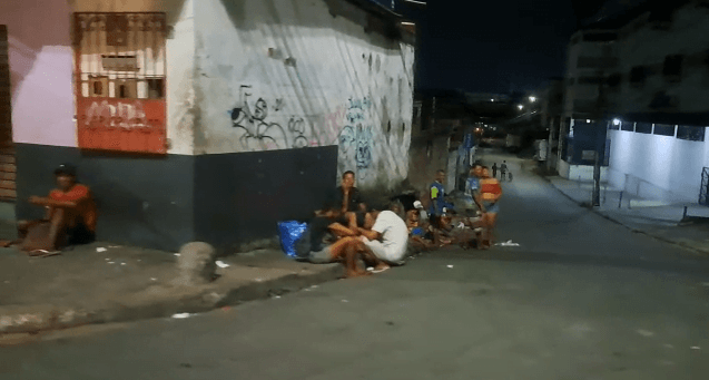 VEJA VÍDEO: Equipe da Onda Digital flagra “Cracolândia” no Jorge Teixeira