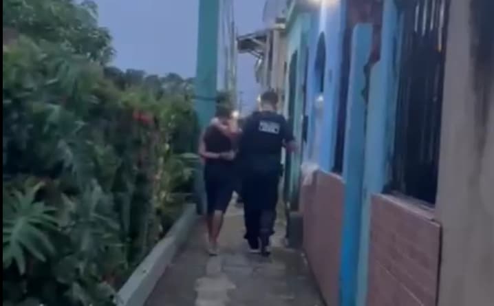 Vídeo: técnico de enfermagem preso por apalpar órgão sexual de menino