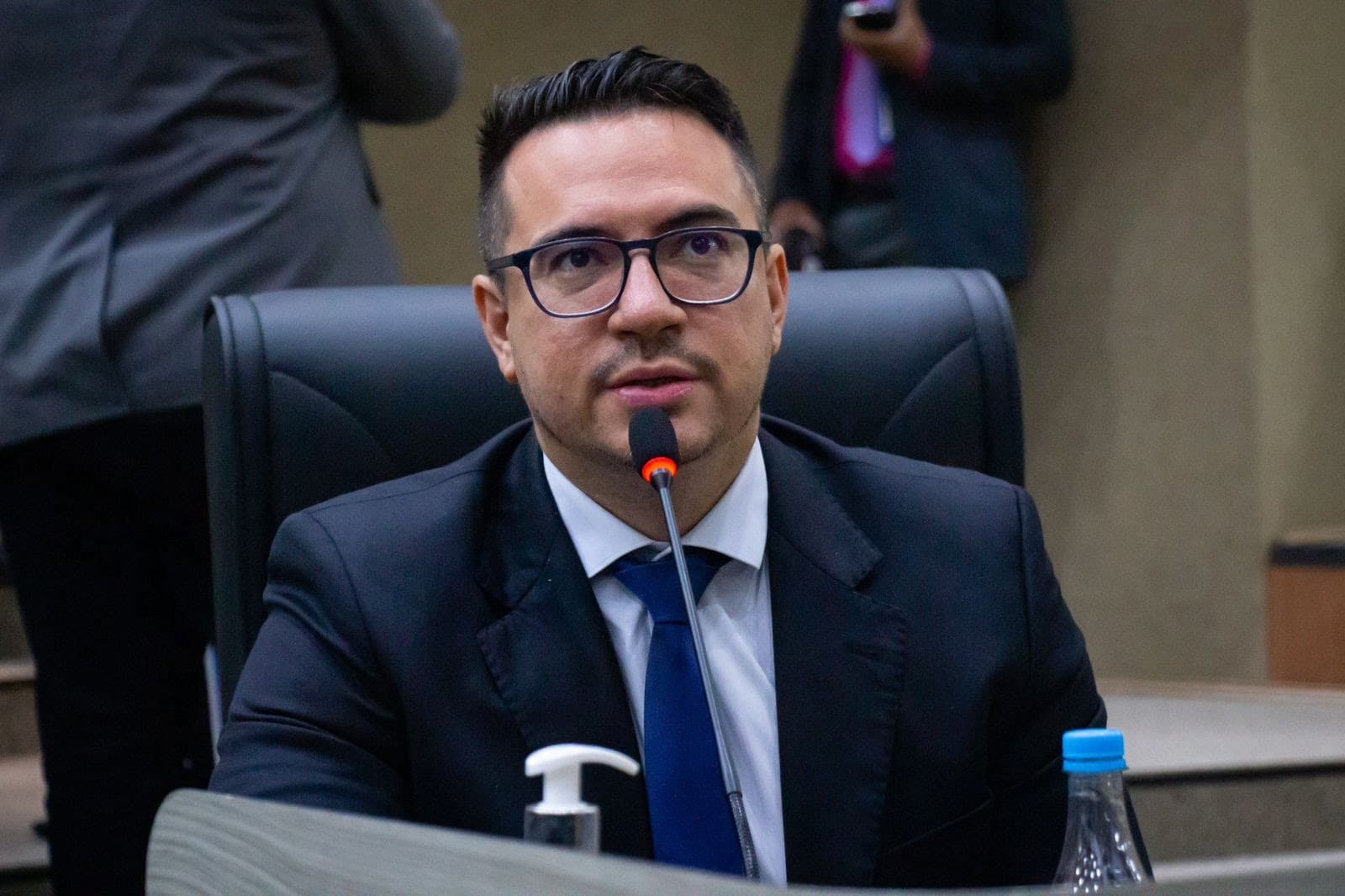 Rodrigo Guedes critica prefeitura por seguir com cobrança do IPTU