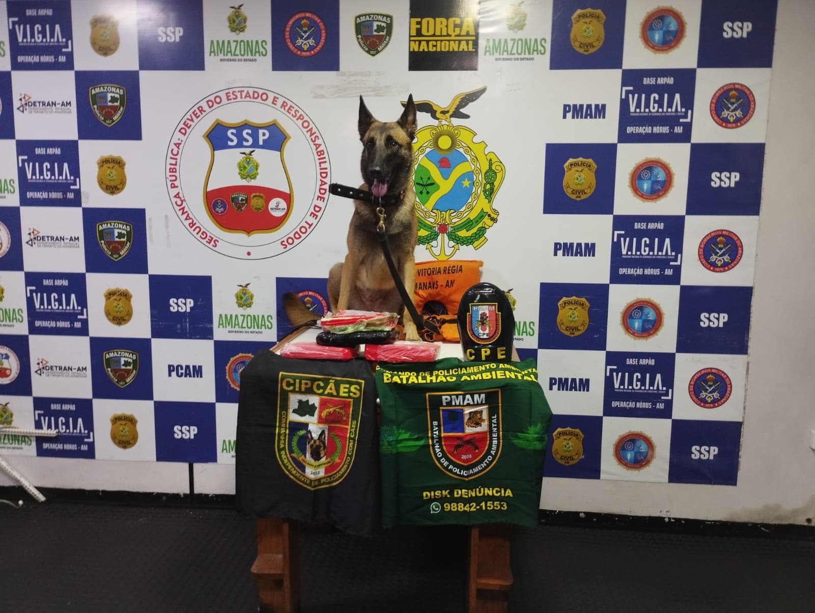 Operação apreende R$310 mil em cocaína dentro de colete salva-vidas em Coari