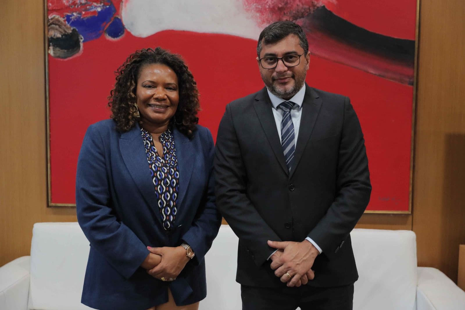 Em Brasília, Wilson Lima convida Margareth Menezes para conhecer Festival de Parintins