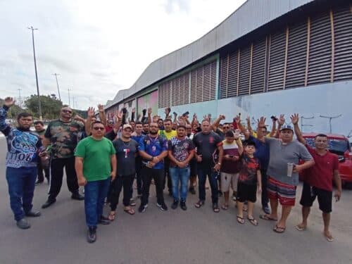 Motoristas por aplicativo fazem manifestação e paralização em Manaus