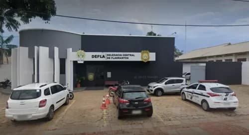 VÍDEO: Motorista de app é preso após gravar vídeos entrando com adolescente em motel