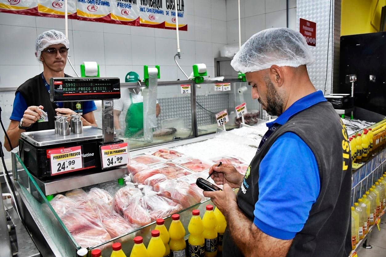 Supermercado de Manaus é notificado por repassar preço errado para consumidor