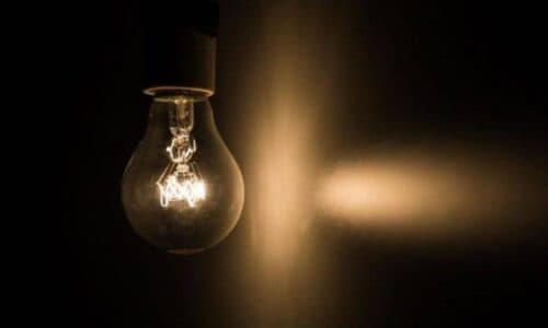 Desligamento de disjuntores deixa bairros de Manaus, Iranduba e Manacapuru sem energia