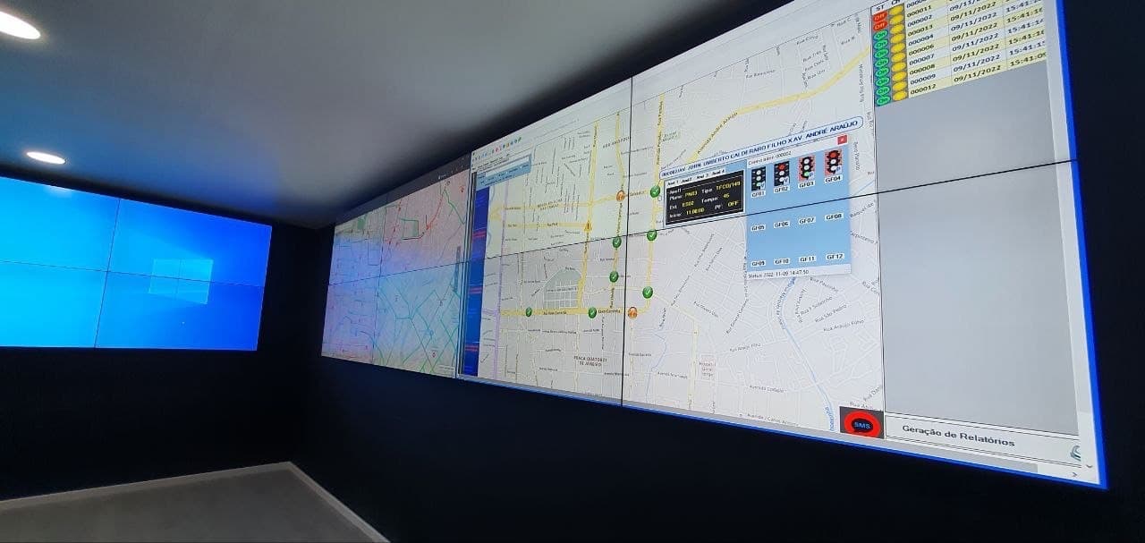 Semáforos inteligentes vão reconhecer ônibus atrasados em Manaus. Saiba como vai funcionar