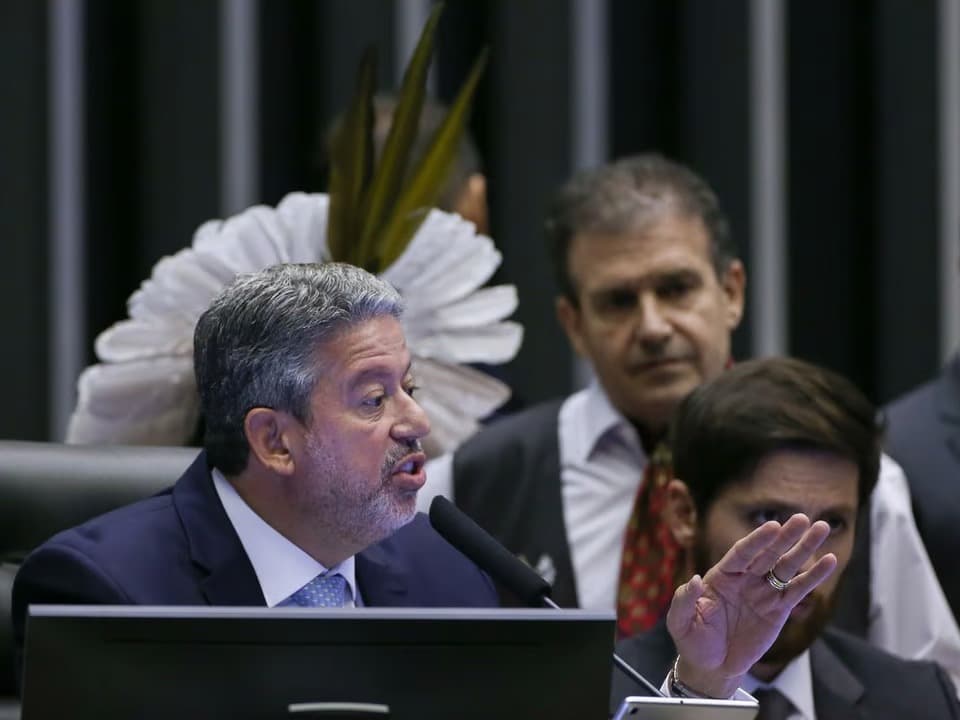 Lira vai se reunir com governadores para discutir reforma tributária