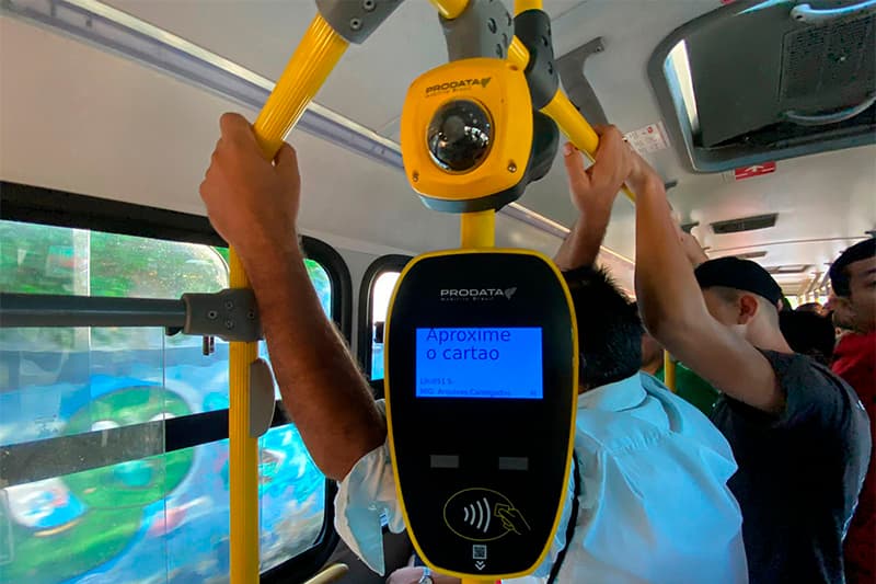 Juiz derruba decisão de plantonista e garante proibição do pagamento em dinheiro em ônibus de Manaus
